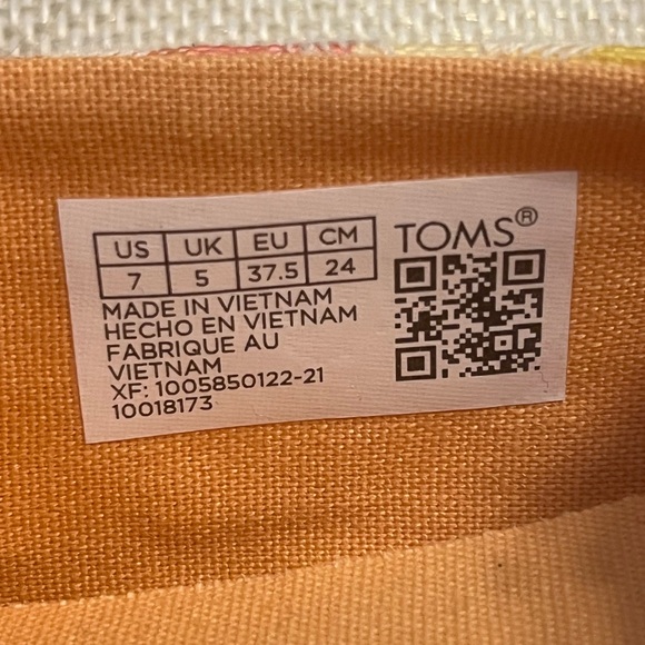 NWT Toms Women’s Alpargata Size 7 in Orange- Yellow Print - Picture 8 of 8